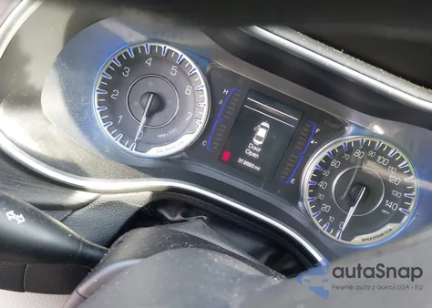 2015 Chrysler 200 Limited из США, поврежденный, VIN 1C3CCCAB0FN535755